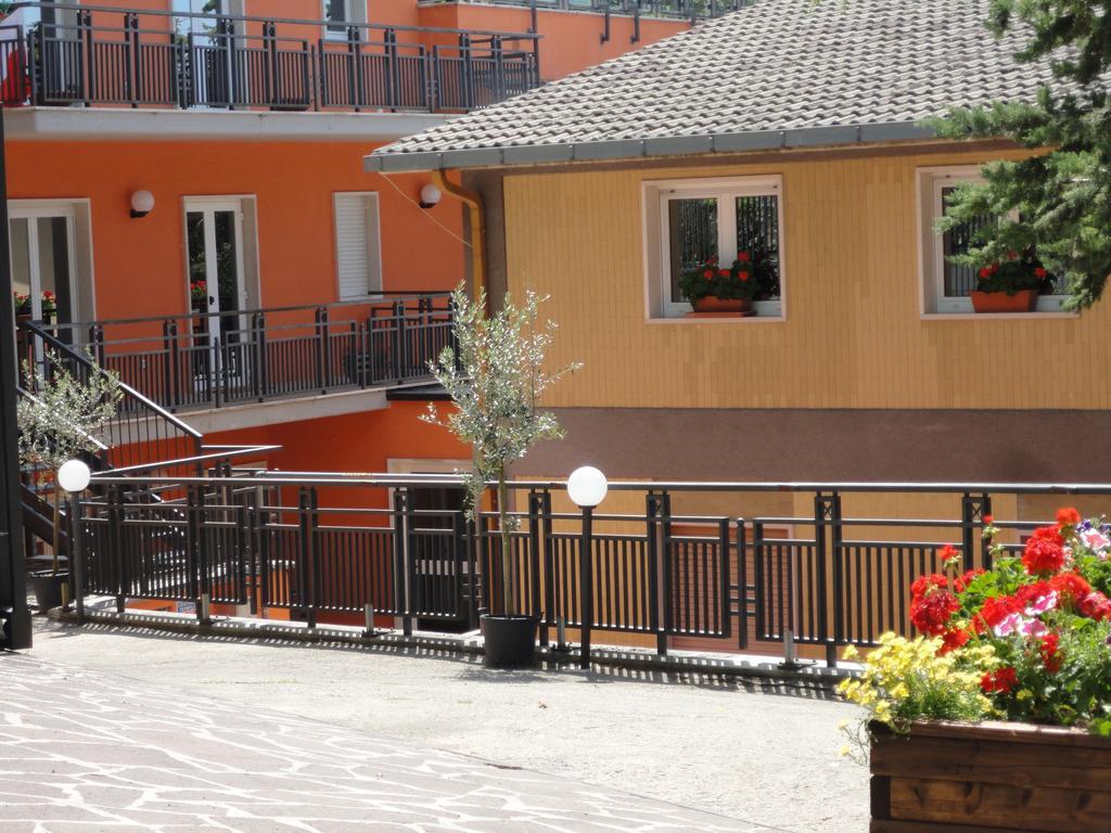 Hotel Arimannia Caramanico Terme Bagian luar foto