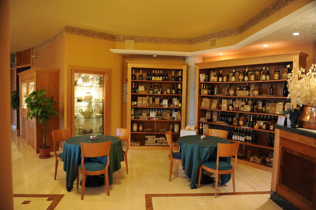 Hotel Arimannia Caramanico Terme Bagian luar foto