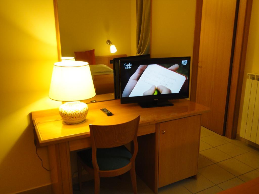 Hotel Arimannia Caramanico Terme Bagian luar foto